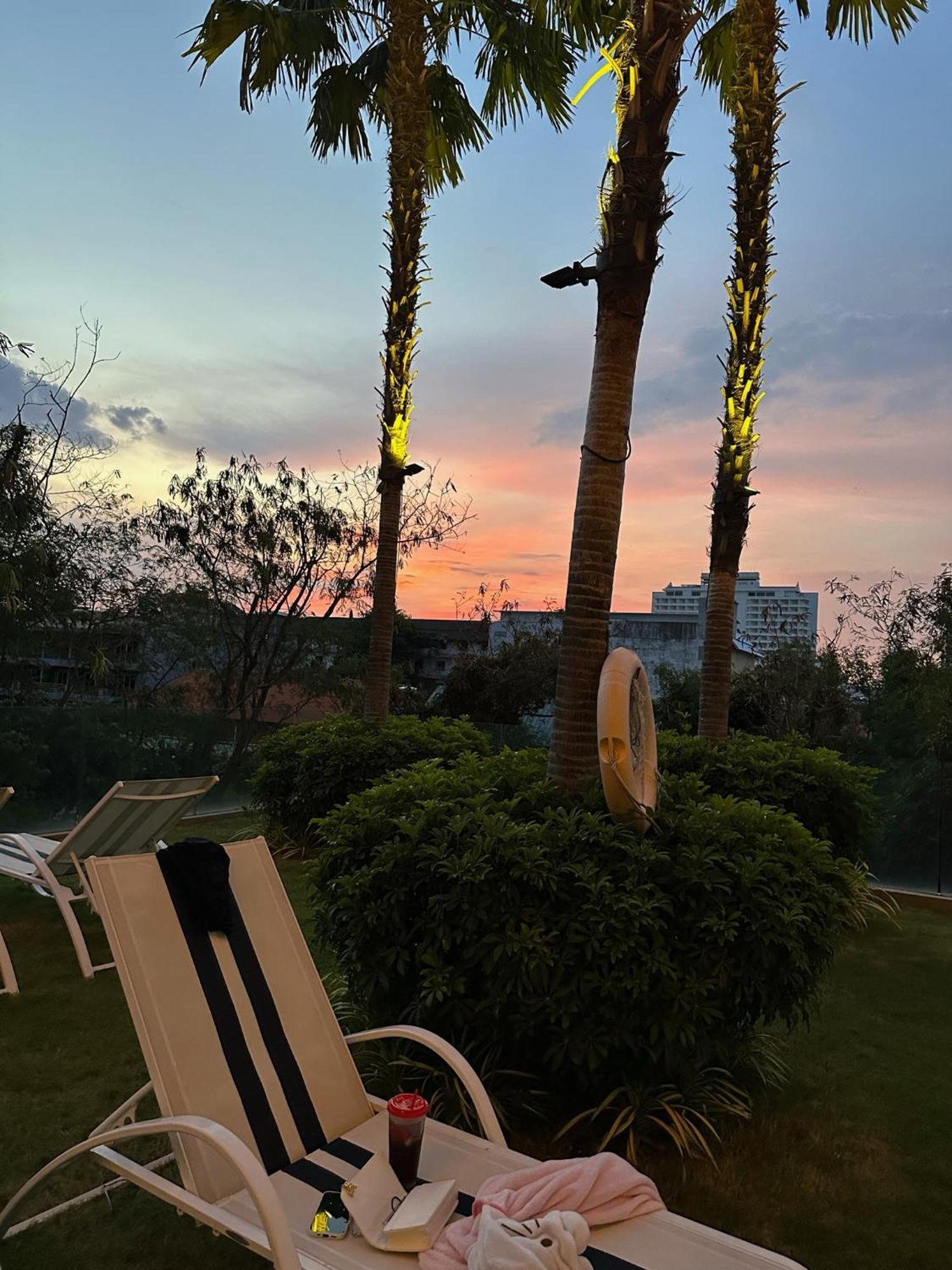 芭提雅高层海景奢华公寓the Riviera Jomtien生香家直达海滩2704 Eksteriør bilde